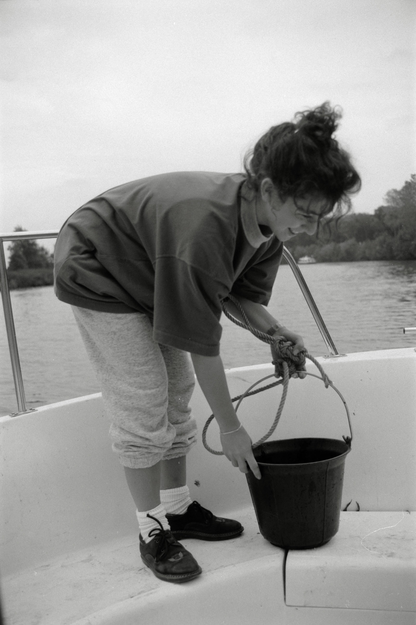 AHP F1990 09 004 sc250506 img08 NLP